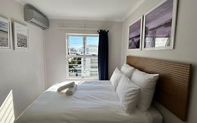 2 Bedroom Shared Kitchenette Apartment With Beautiful Views